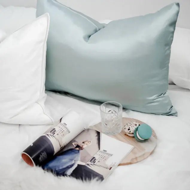 <center> Mulberry Silk Pillowcase with Hyaluronic Acid and Argan Oil <center> - Lunalux