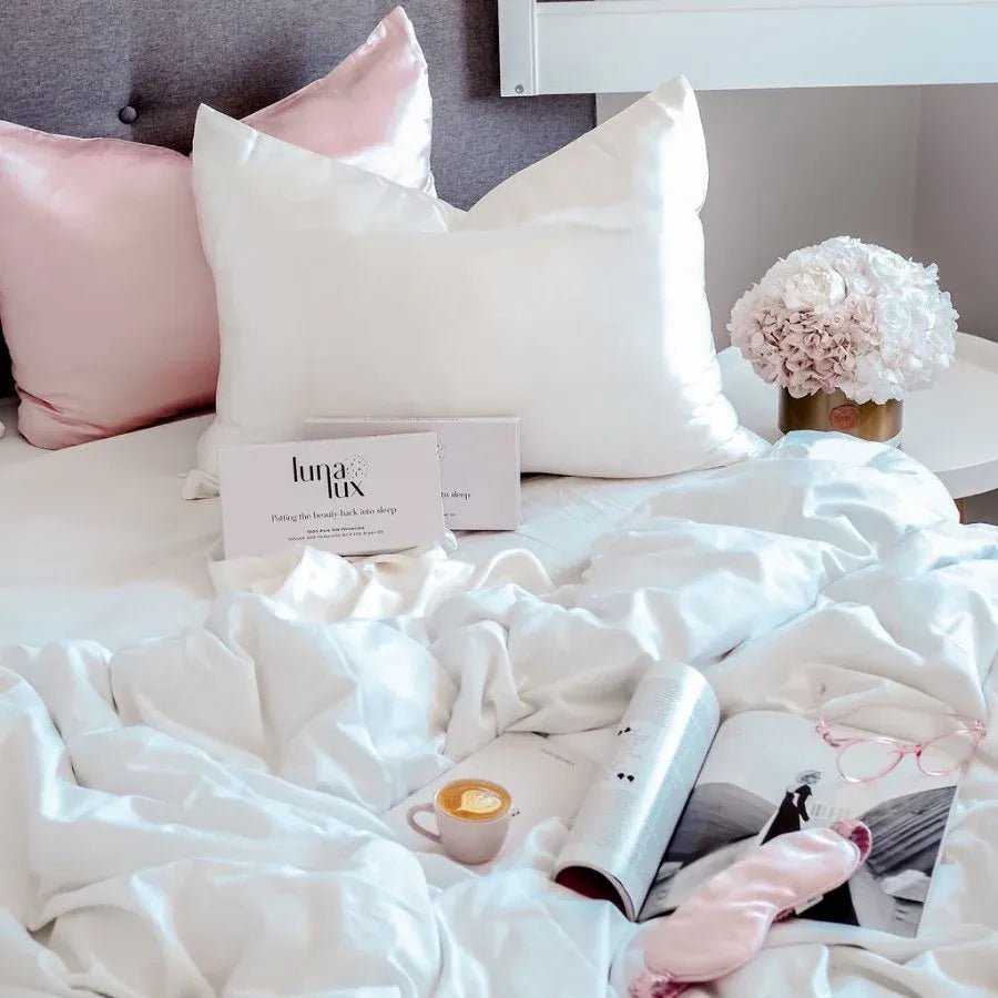 <center> Pure Mulberry Silk Sleep Products infused with Hyaluronic Acid and Argan Oil </center> - Lunalux