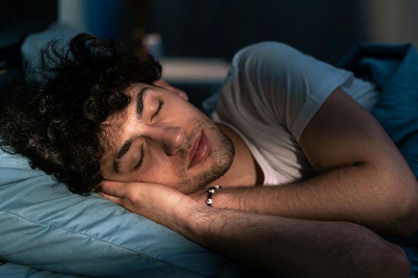 How to Choose the Perfect Pillow for Your Silk Pillowcase: Comfort Meets Beauty - Lunalux