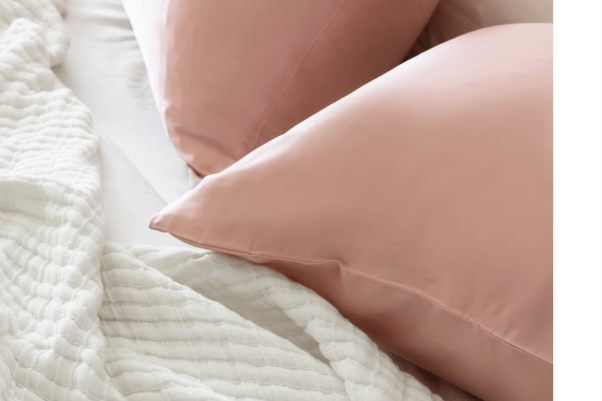 Silk vs. Satin: Why a Mulberry Silk Pillowcase is Worth the Investment - Lunalux