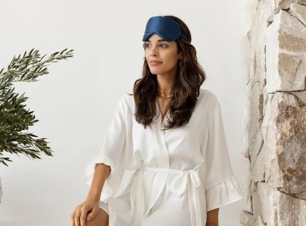 The Benefits of Silk Eye Masks for Better Sleep - Lunalux