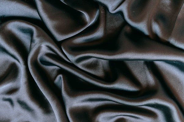 The Gift Of Silk: The Perfect Silk Items for this Christmas - Lunalux
