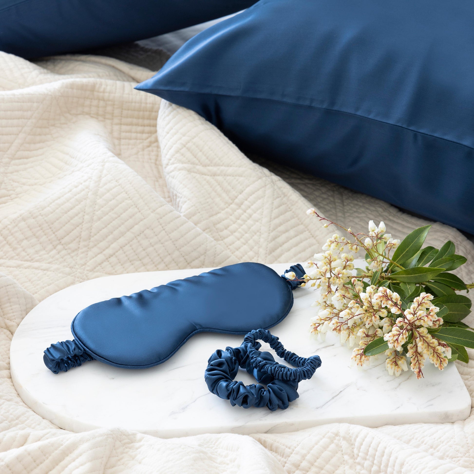 The Silk Pillowcase Made For Your Skin & Hair - Lunalux