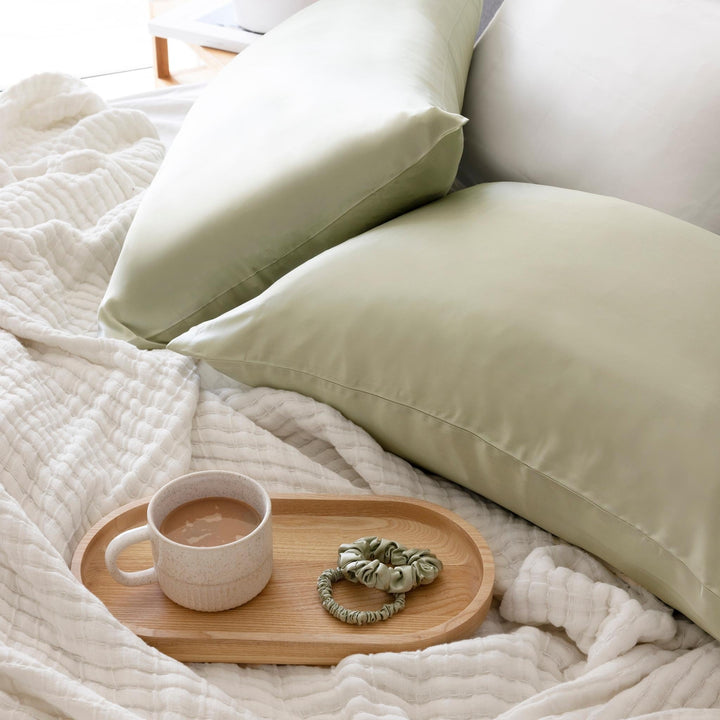 Twin Set Sage Green 100% Silk Pillowcase infused with Hyaluronic Acid and Argan Oil. - Lunalux