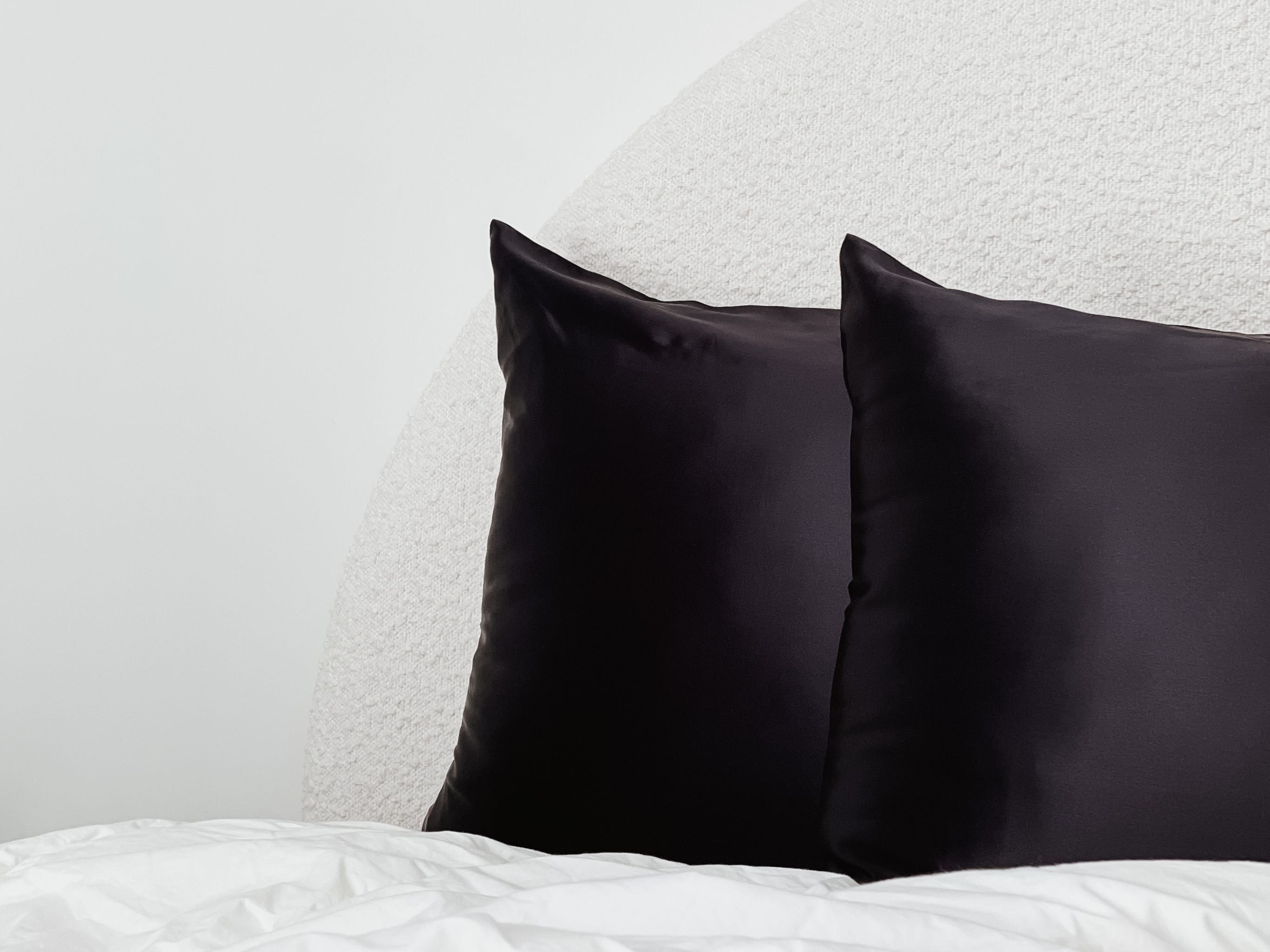 Twin Set - The Silk Pillowcase Made For Your Skin &amp; Hair - Black - Lunalux